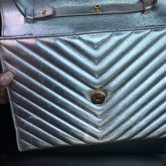 “SOLD” YSL Envelope Chain Bag Gold & Silver - Picture 9 of 15